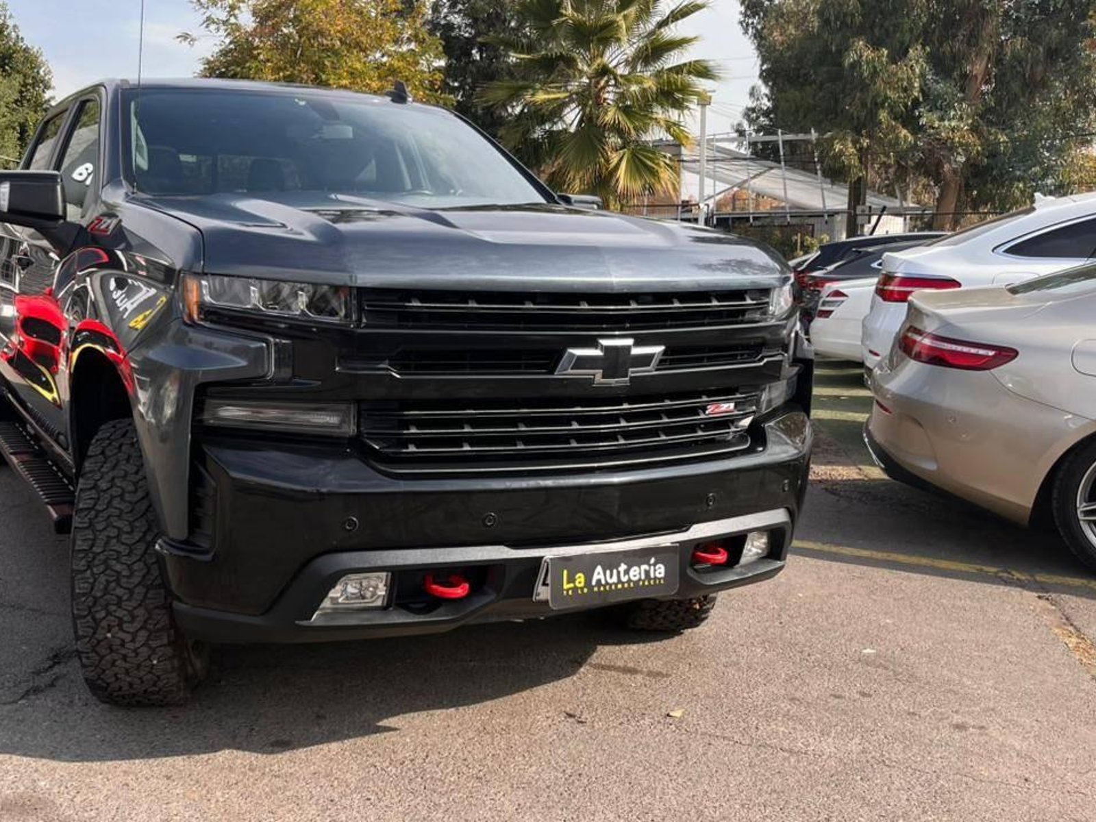 Chevrolet Silverado 2020 - Foto 2 de 20