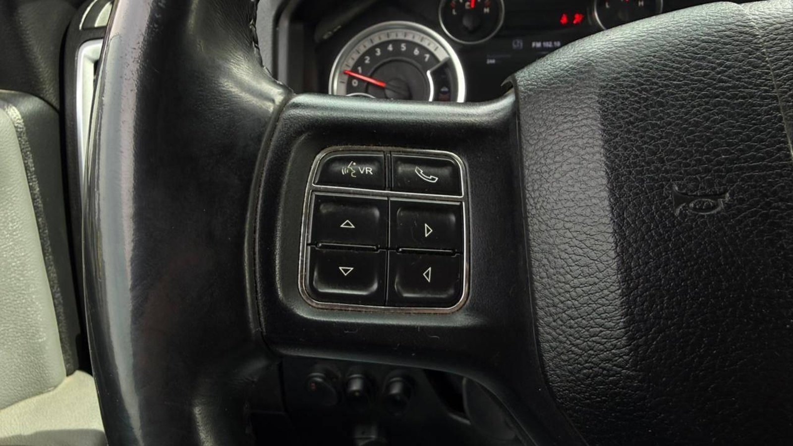 Dodge RAM 1500 2017 - Imagen 17 de 20