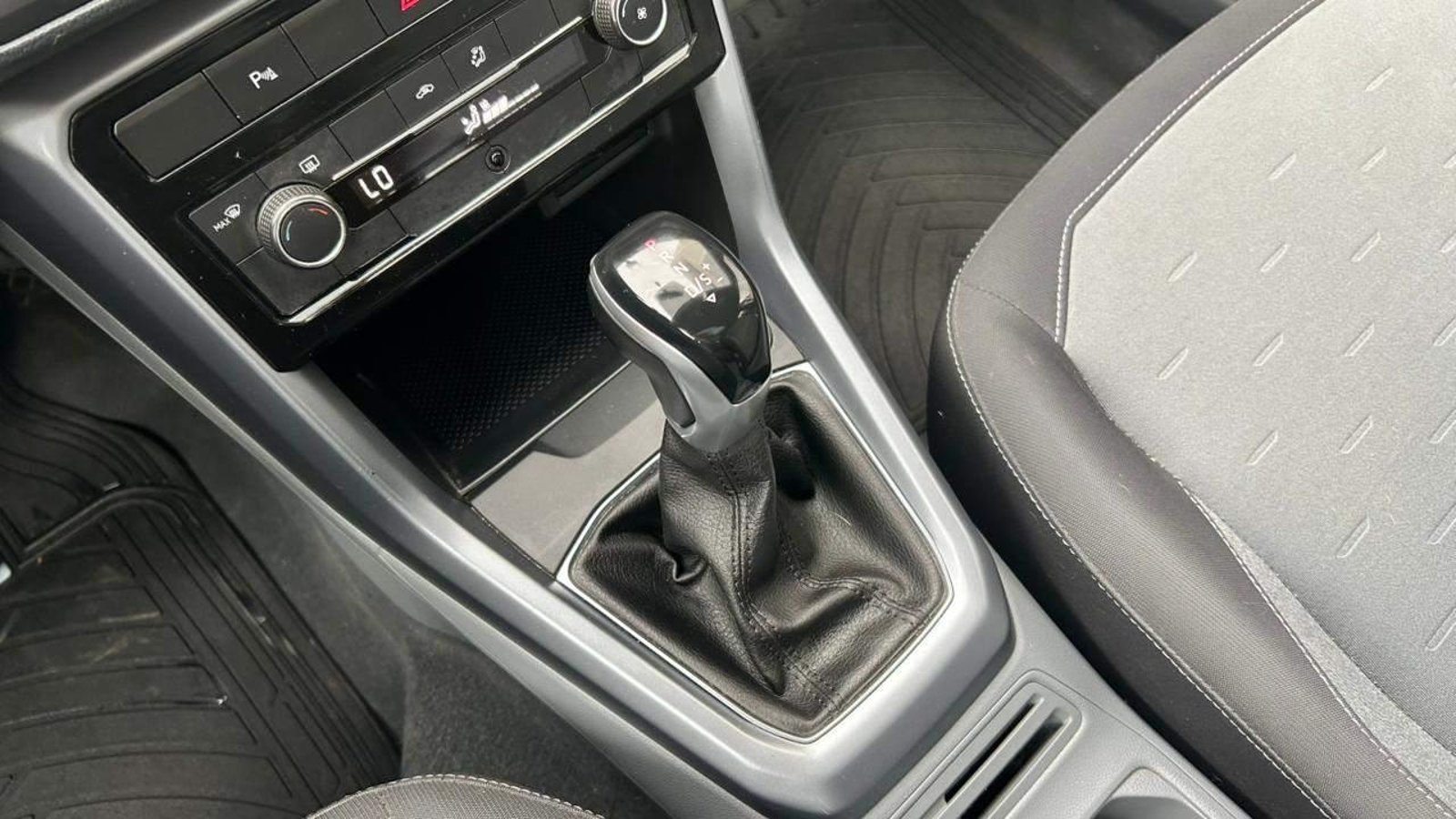 Volkswagen T‑Cross 2020 - Imagen 14 de 20