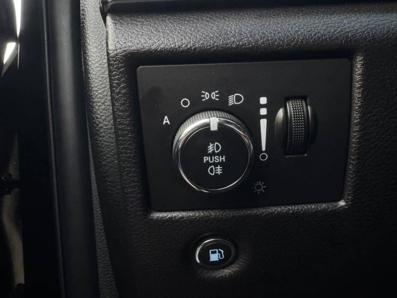 Jeep GRAND CHEROKEE 2019 - Imagen 18 de 20