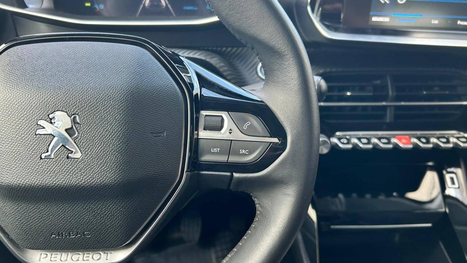 Peugeot 208 2023 - Imagen 19 de 20