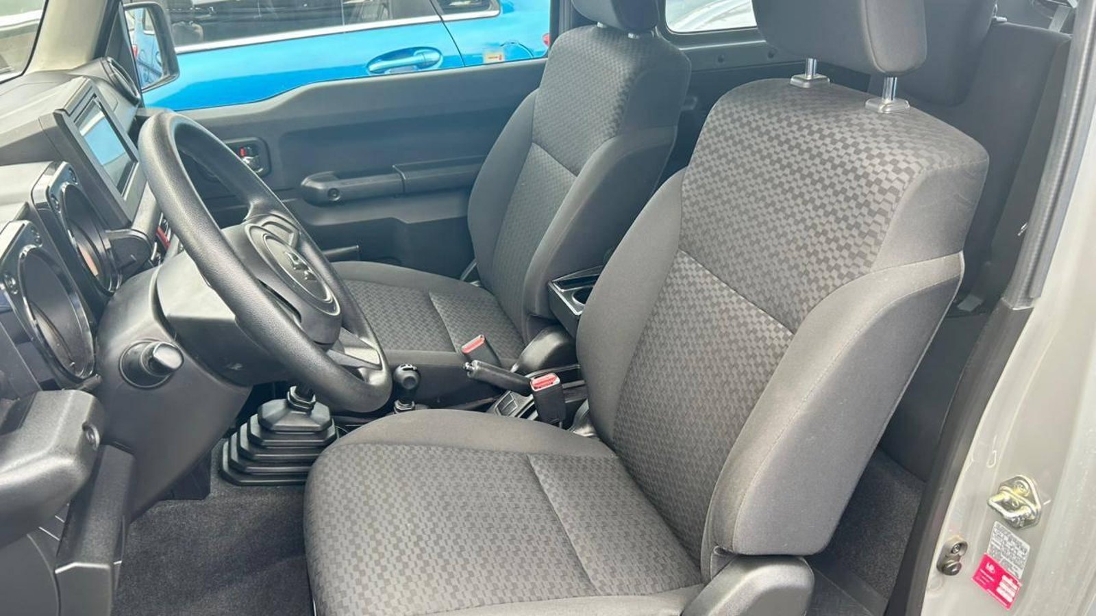 Suzuki Jimny 2023 - Imagen 7 de 20