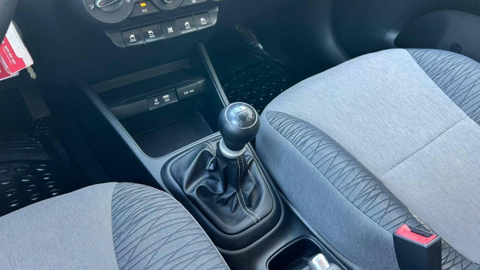 Kia SOLUTO 2026 - Imagen 14 de 20