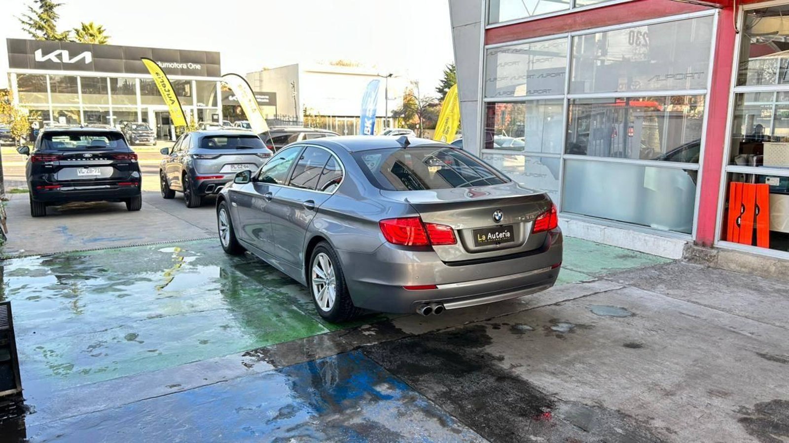 BMW 528I 2012 - Imagen 4 de 20