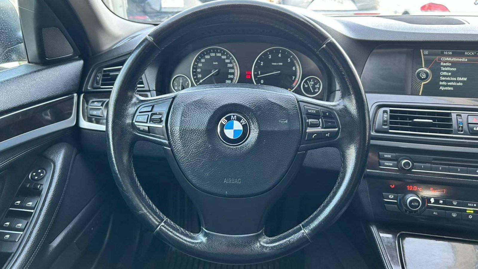 BMW 528I 2012 - Imagen 7 de 20