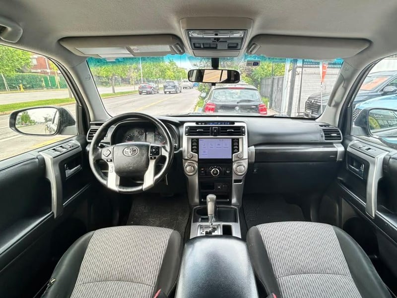 Toyota 4RUNNER 2022 - Imagen 10 de 20