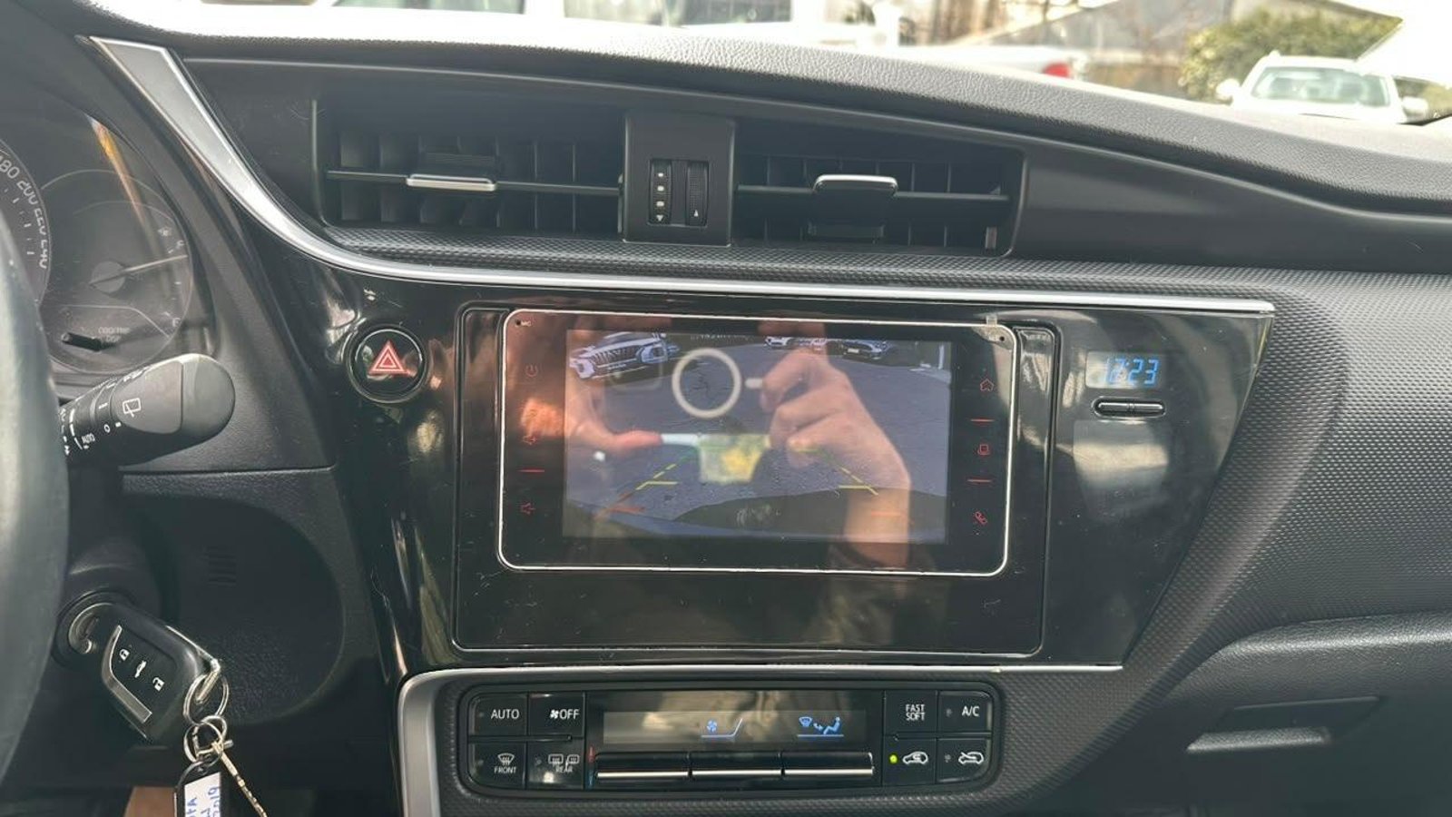 Toyota AURIS HATCH BACK 1.6 AUT 2019 - Imagen 10 de 19