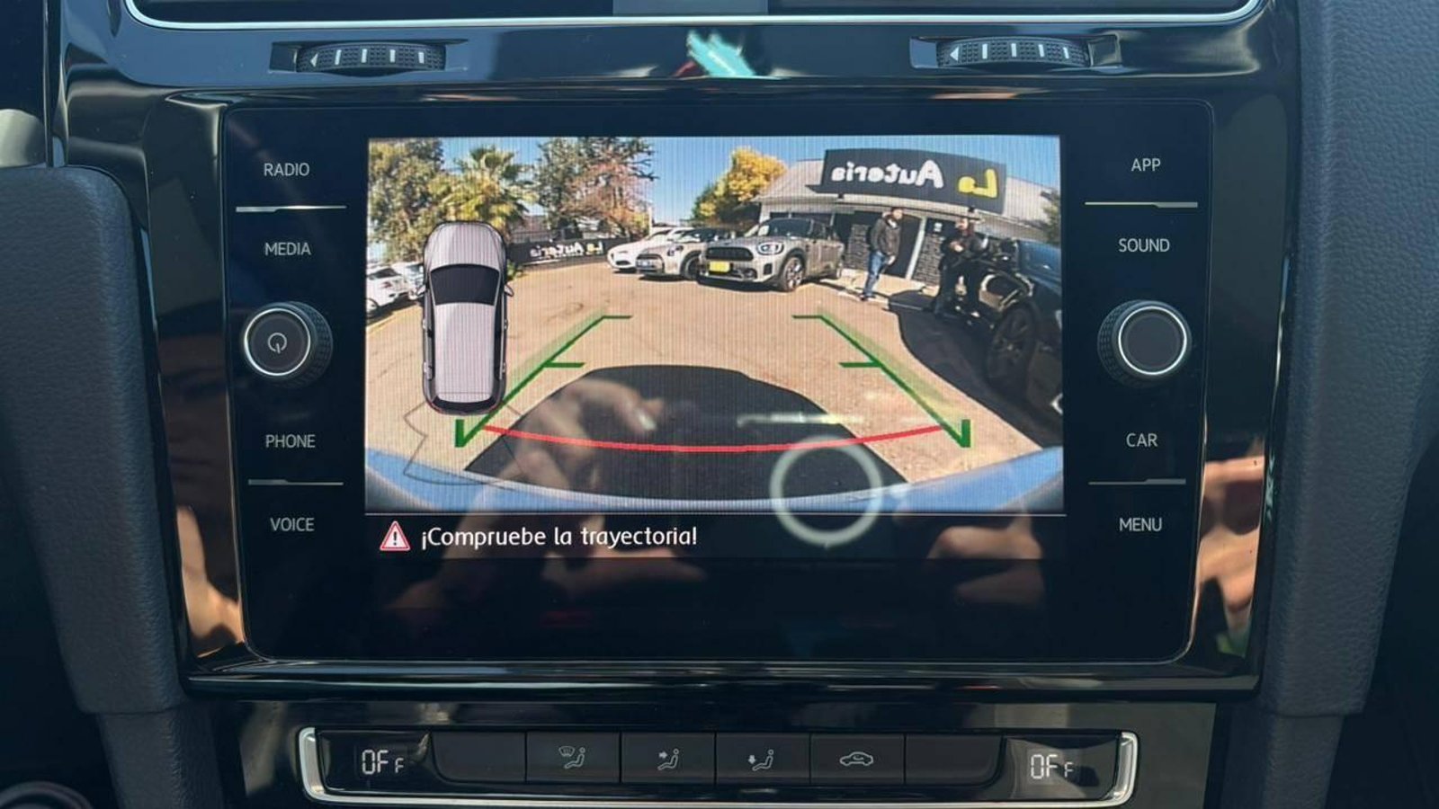 Volkswagen GOLF 2020 - Imagen 14 de 20
