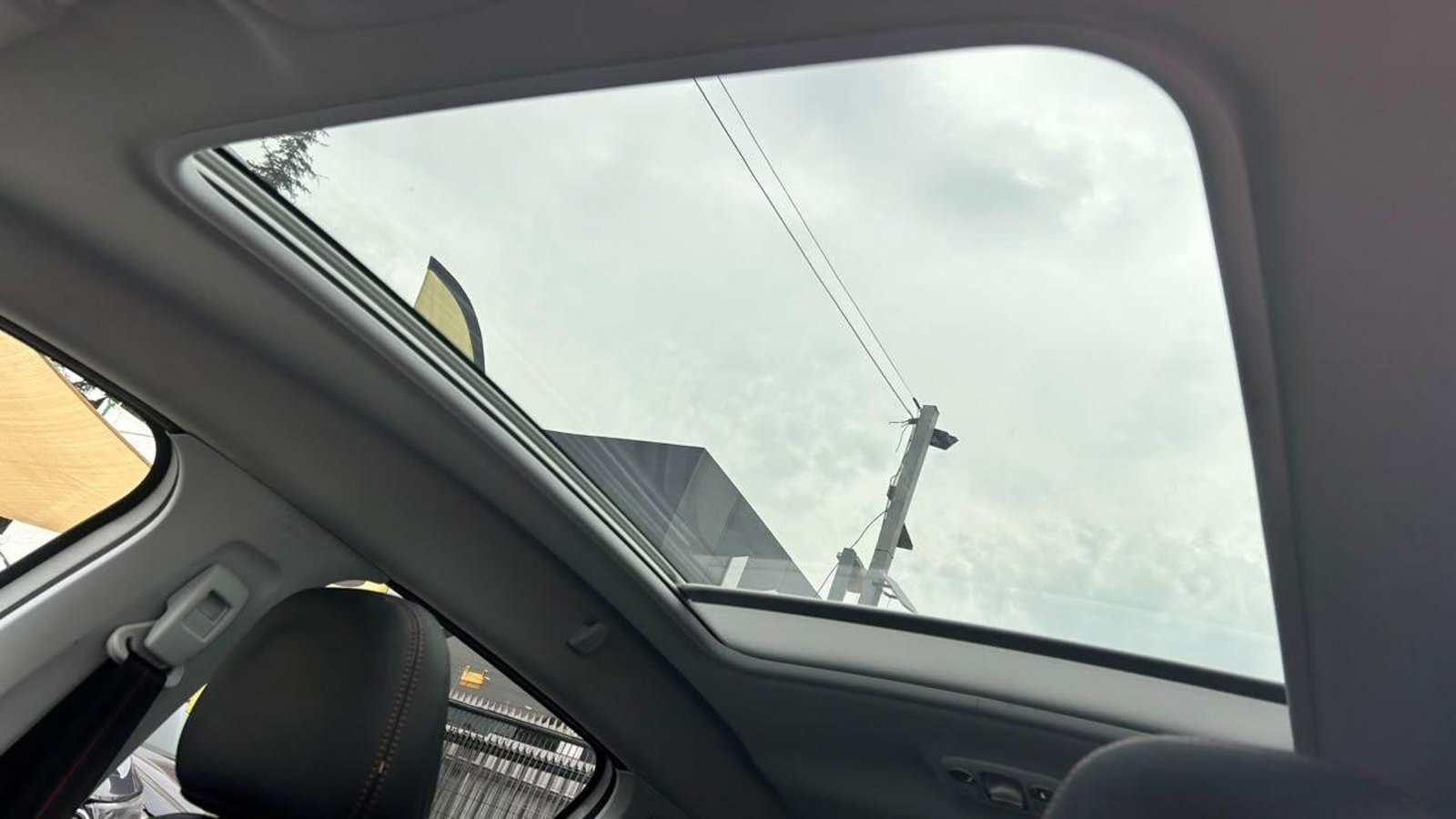 Peugeot 2008 2018 - Imagen 8 de 20