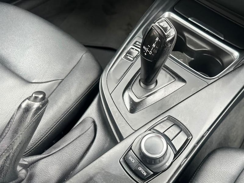 BMW 320I 2013 - Imagen 8 de 20