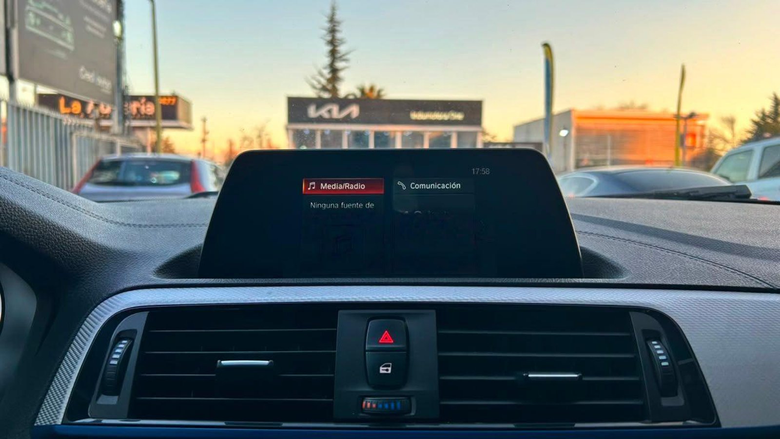 BMW 118D 2019 - Imagen 11 de 20