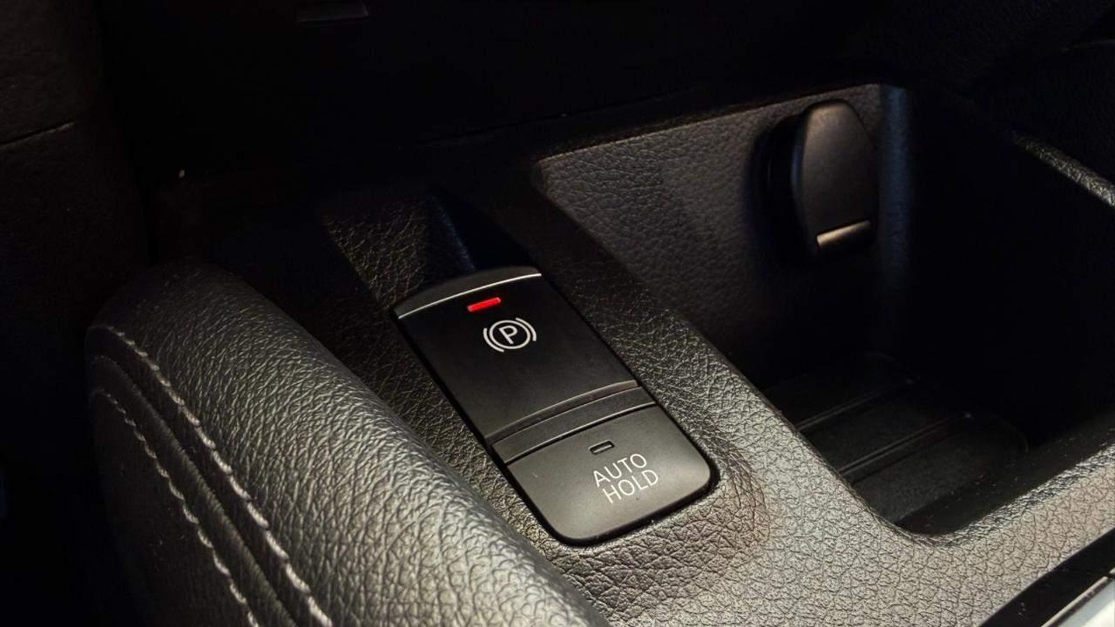 NISSAN NEW QASHQAI 4WD 2.0 AUT 2021 - Imagen 13 de 20