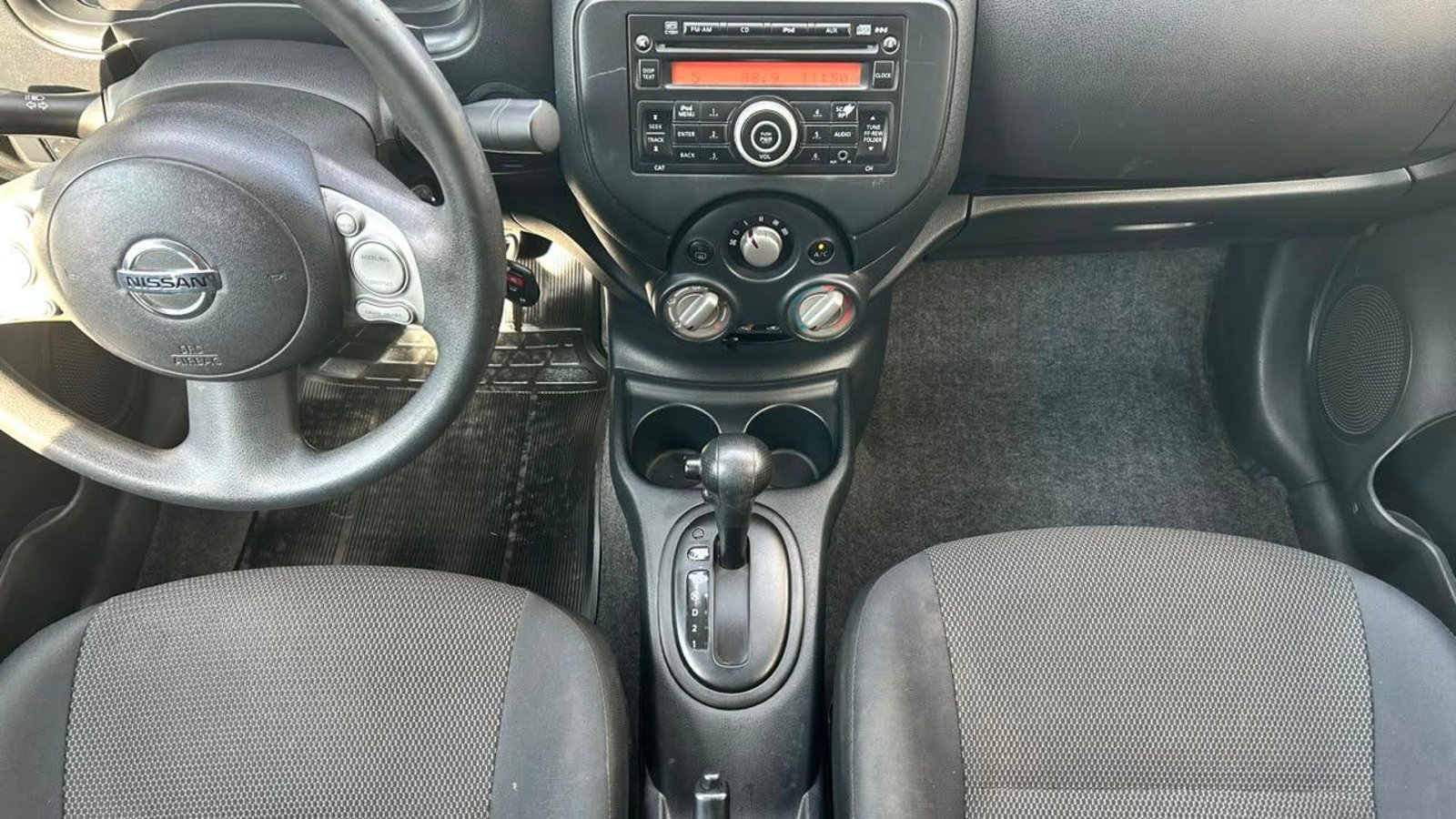 Nissan Versa 2013 - Imagen 12 de 20