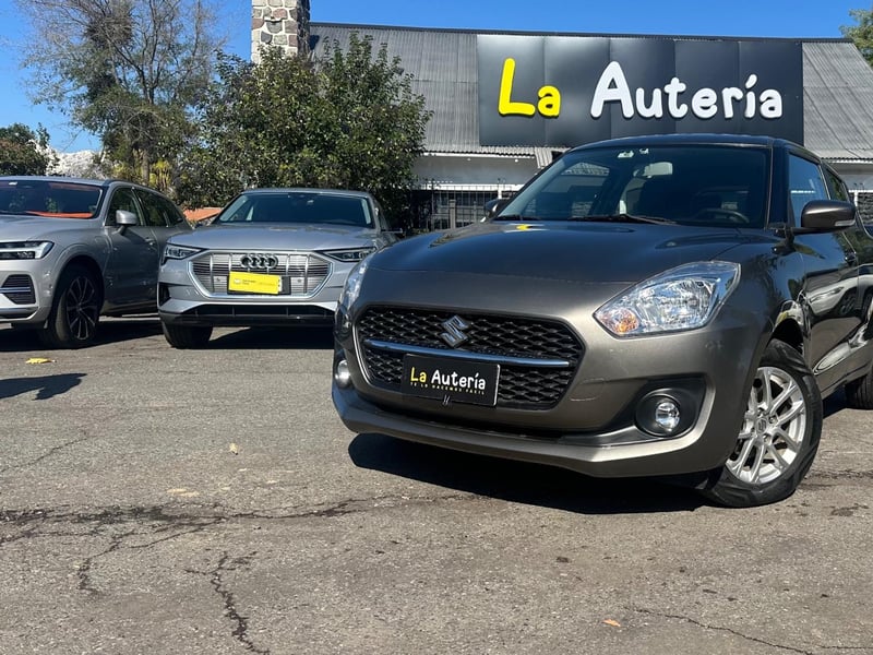 Suzuki SWIFT 2022