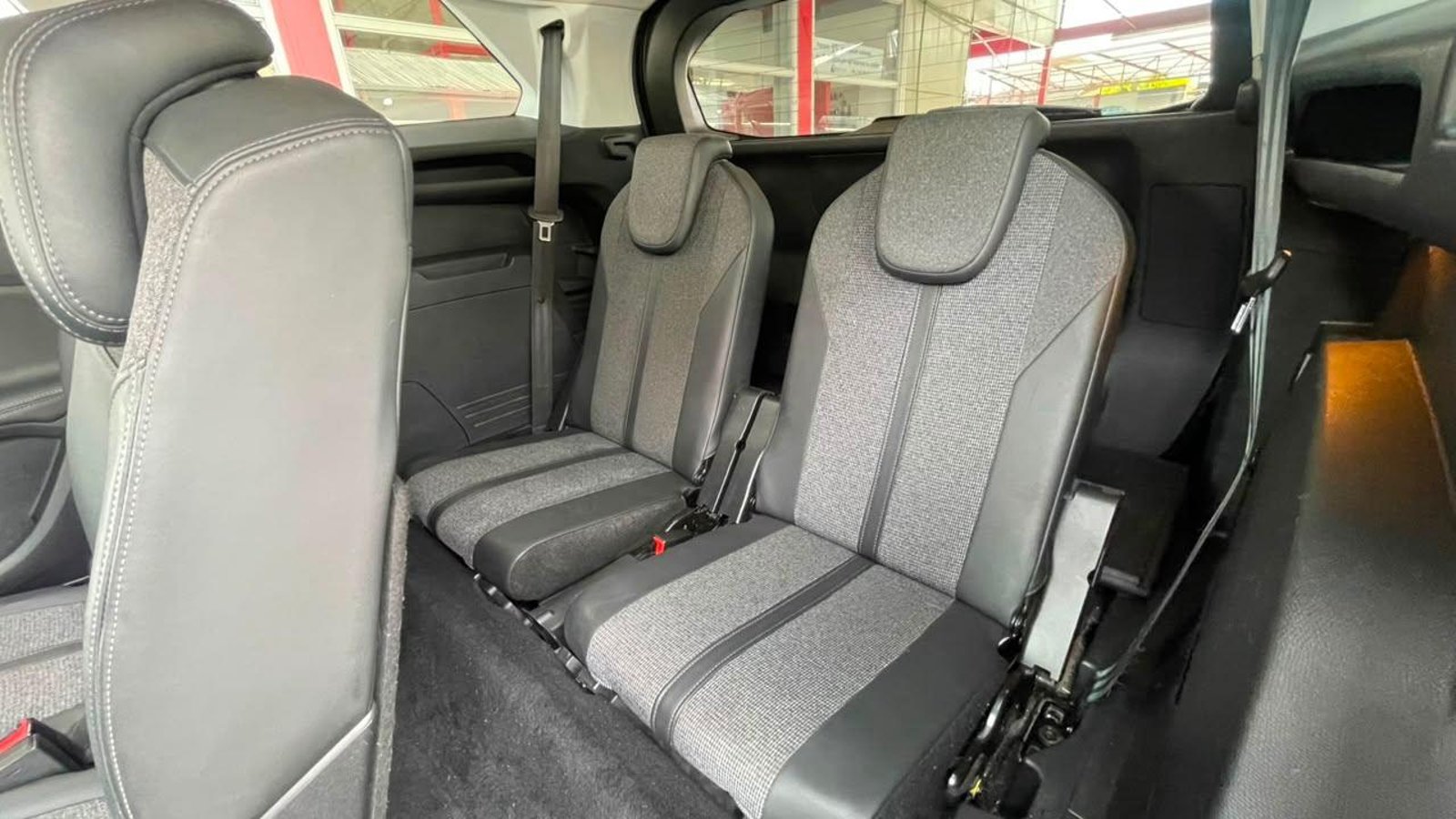 Peugeot 5008 2021 - Imagen 16 de 17