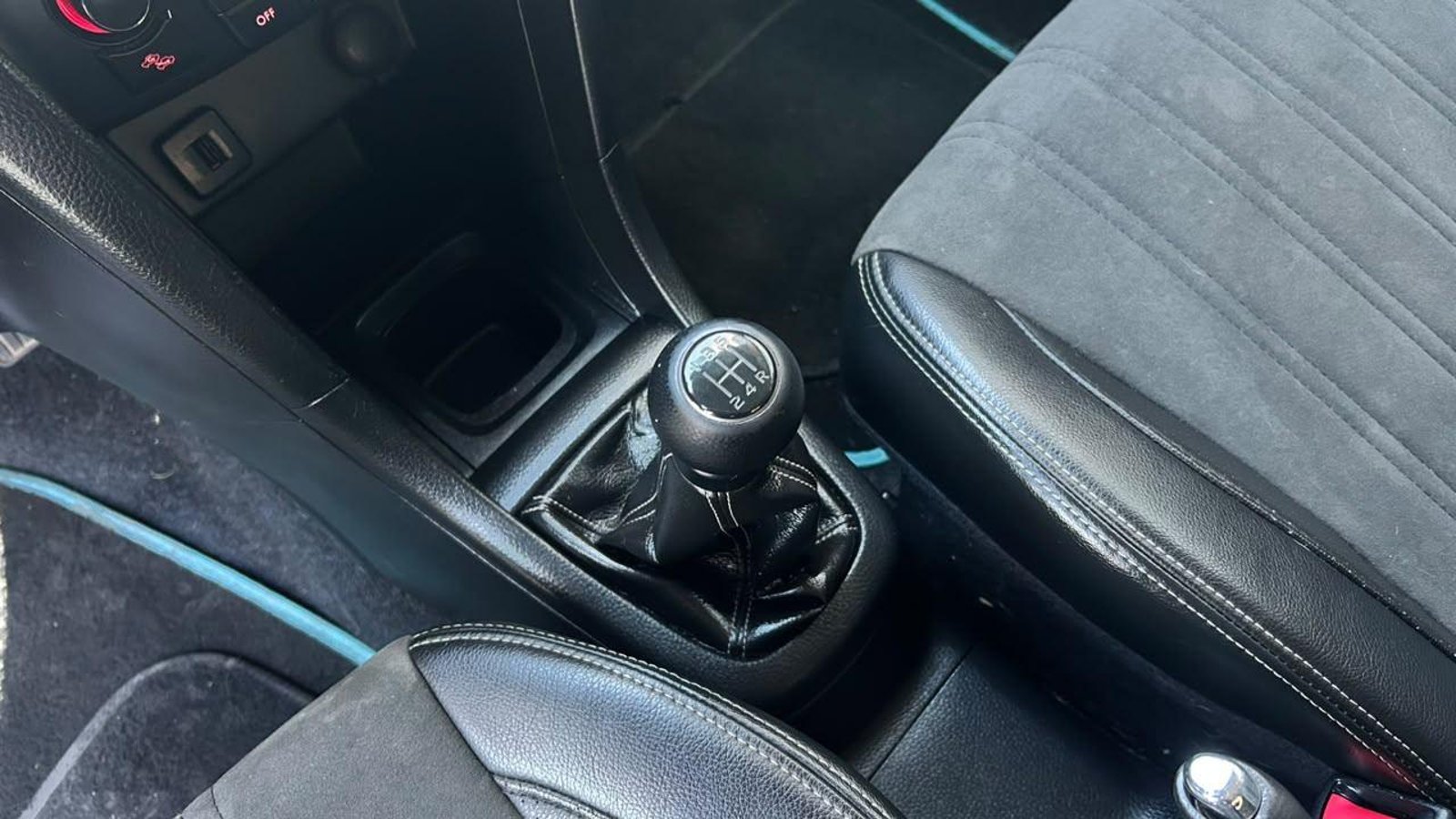 Suzuki SWIFT 2017 - Imagen 14 de 20