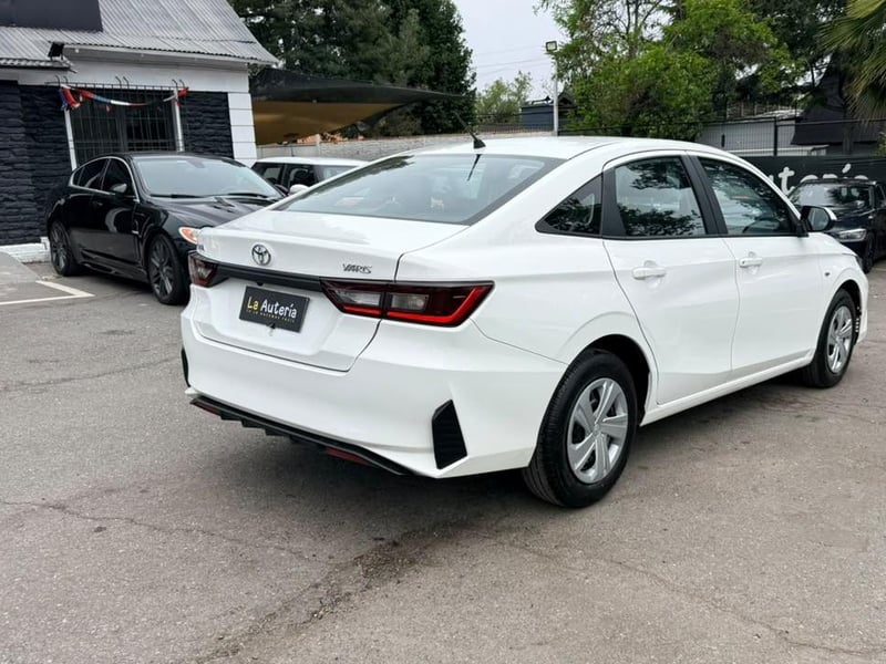 Toyota YARIS 2026 - Imagen 3 de 17