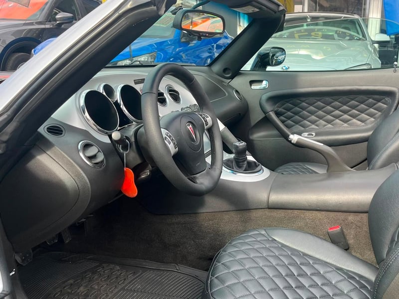 Pontiac SOLSTICE 2.4 2008 - Imagen 9 de 11