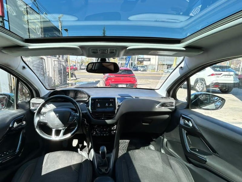Peugeot 208 2019 - Imagen 7 de 20