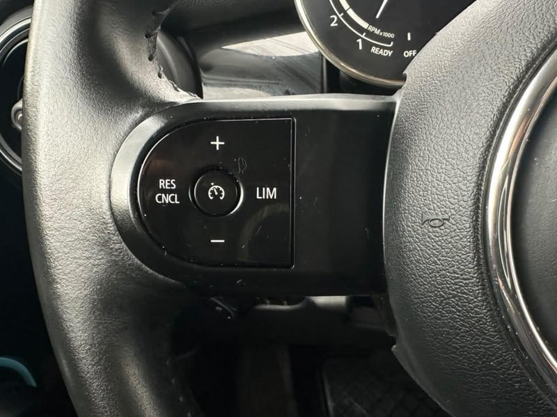 Mini COOPER 2024 - Imagen 17 de 20