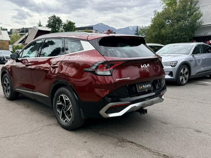Kia SPORTAGE 2022 - Imagen 3 de 20
