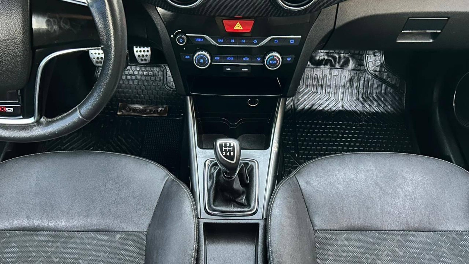 BAIC X25 2017 - Imagen 11 de 20