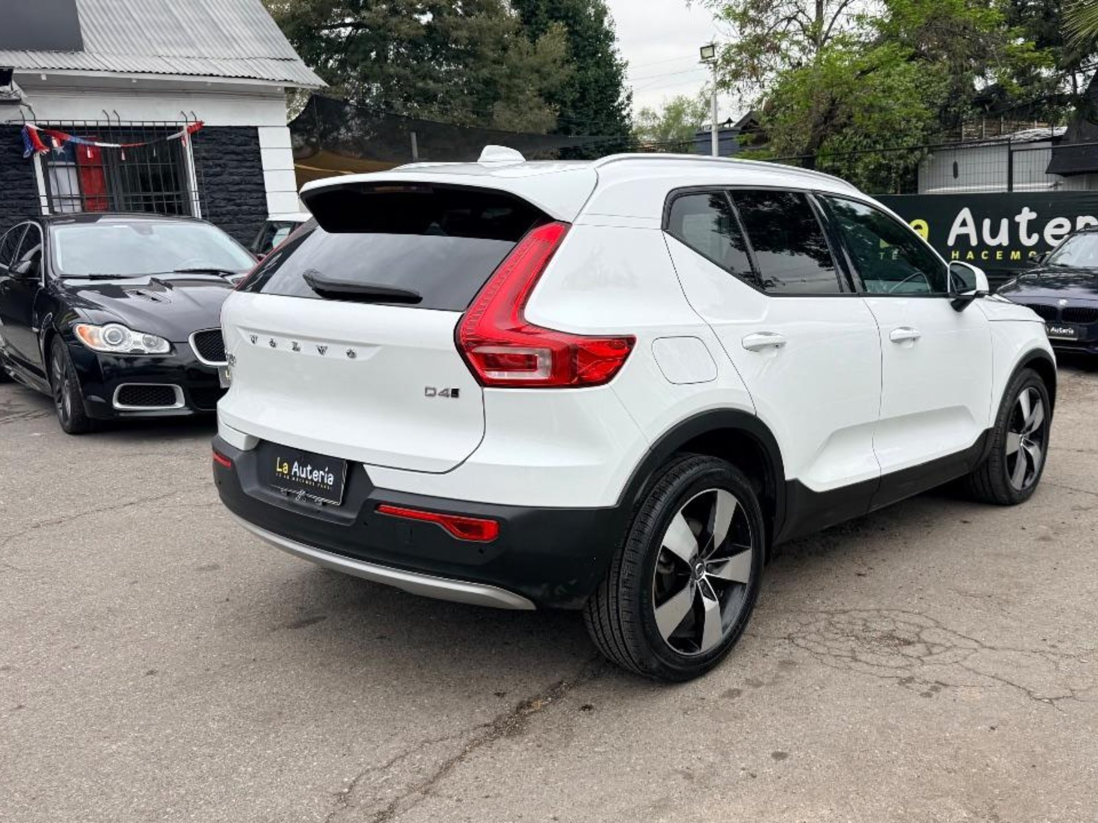 Volvo XC40 2021 - Foto 4 de 20