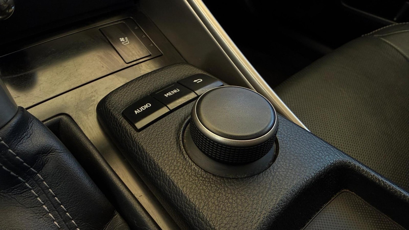 Lexus IS 2014 - Imagen 15 de 20