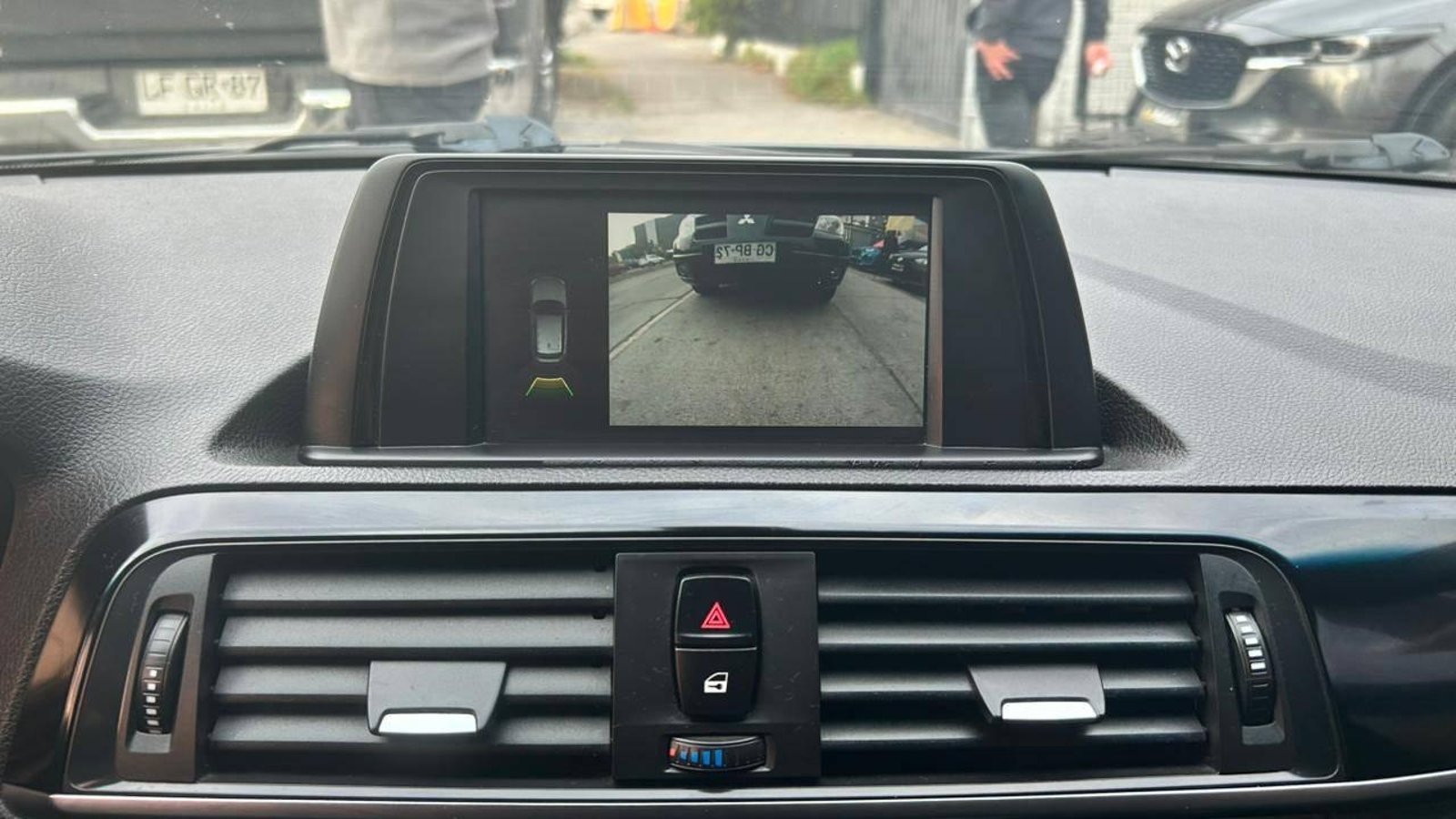 BMW 118I 2018 - Imagen 12 de 20