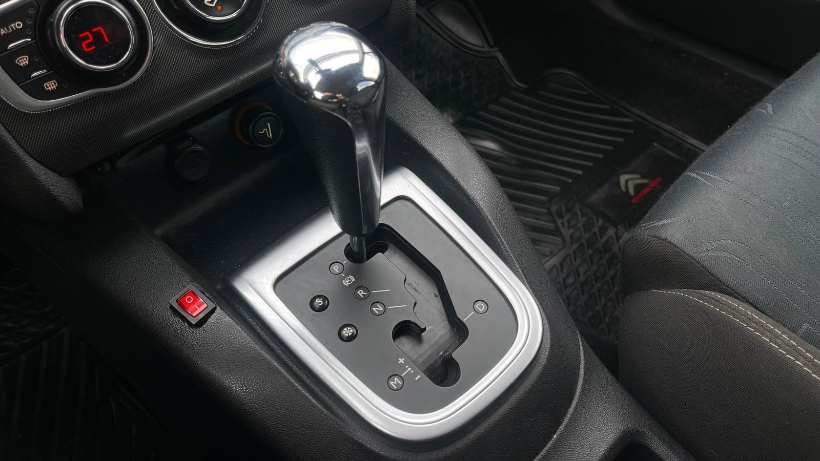 Citroën C4 2013 - Imagen 10 de 18