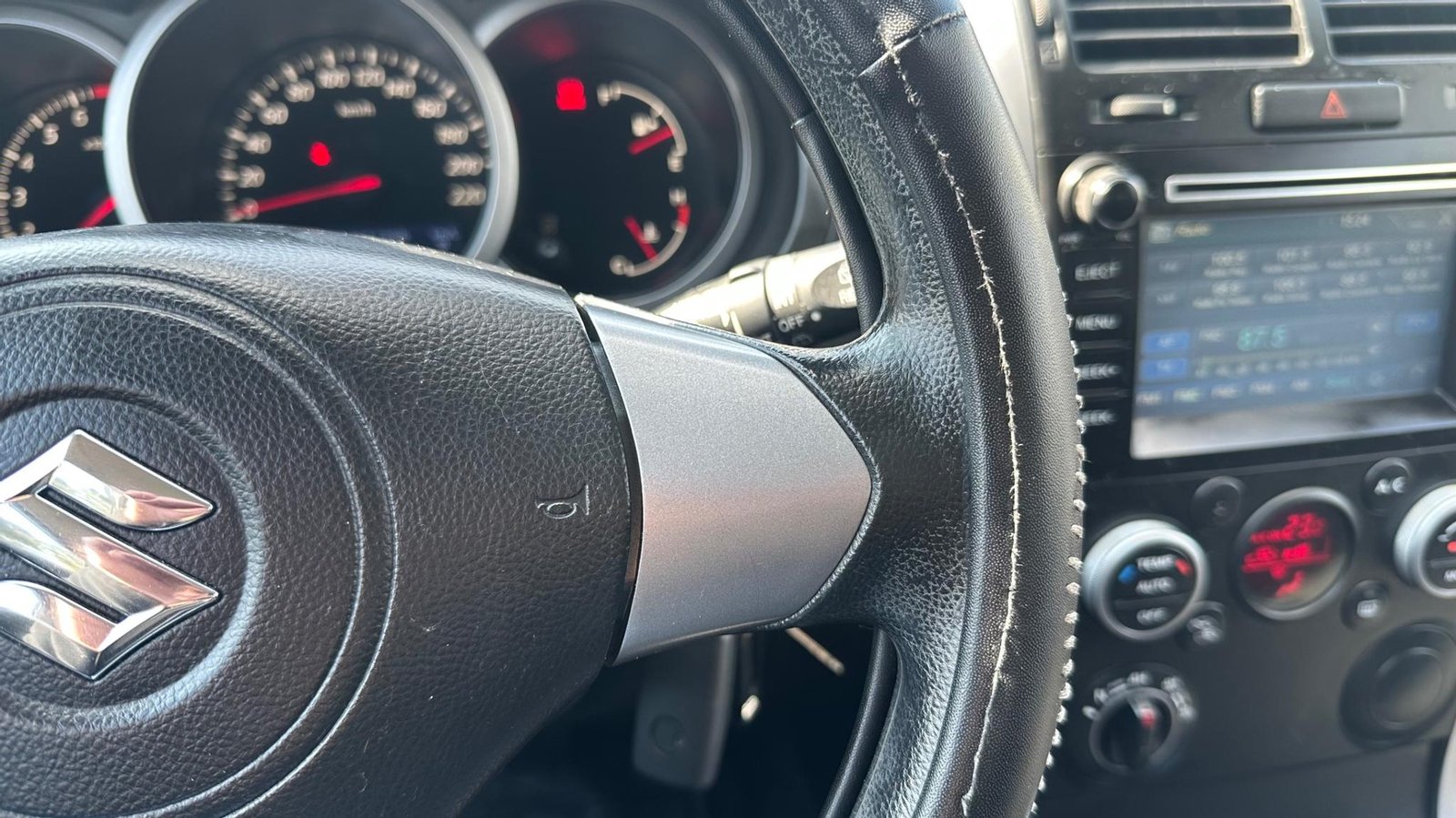 Suzuki GRAND VITARA 2015 - Imagen 13 de 20