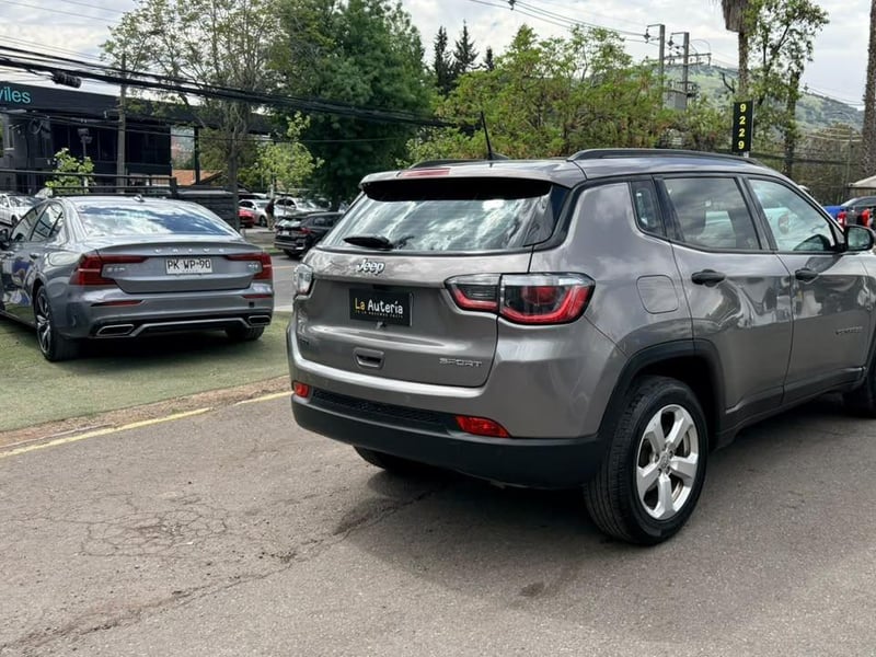 Jeep COMPASS 2018 - Imagen 3 de 20