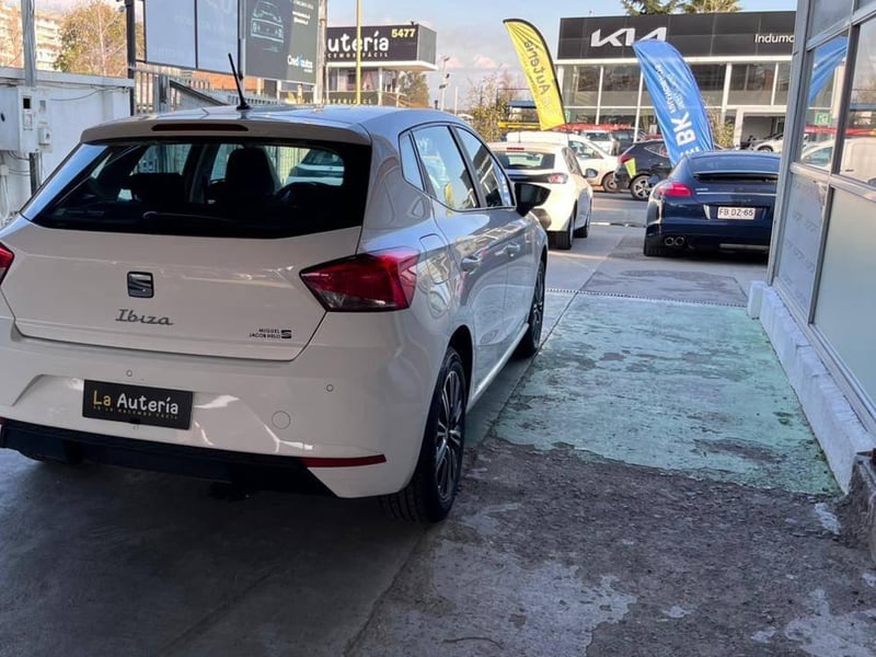SEAT IBIZA 2023 - Imagen 3 de 16