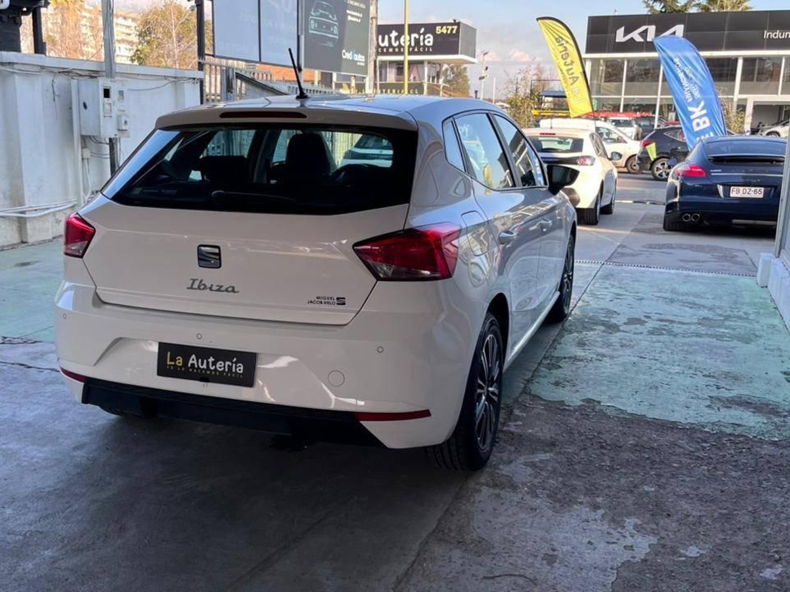 SEAT IBIZA 2023 - Foto 3 de 16