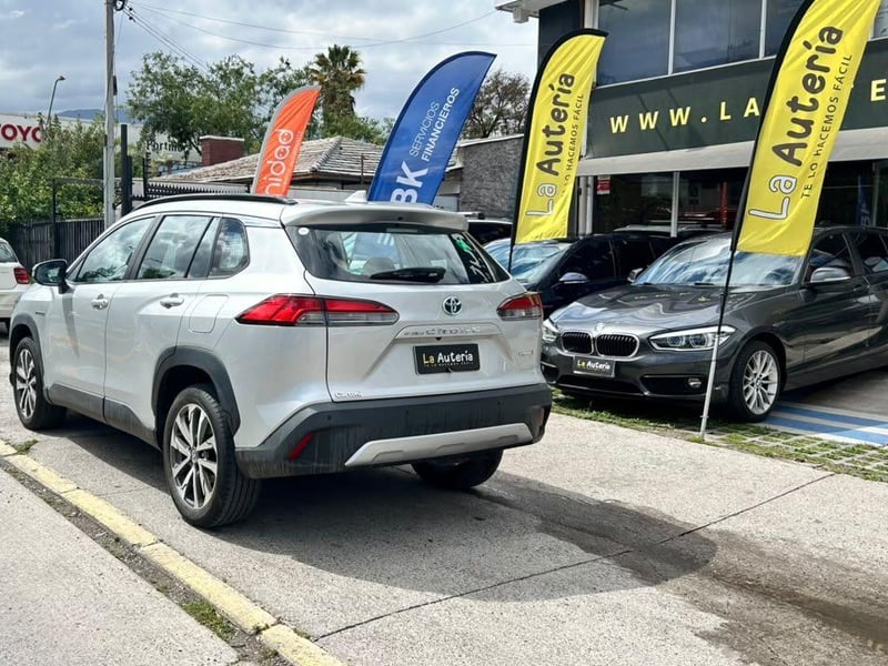 Toyota COROLLA CROSS 2023 - Imagen 4 de 20