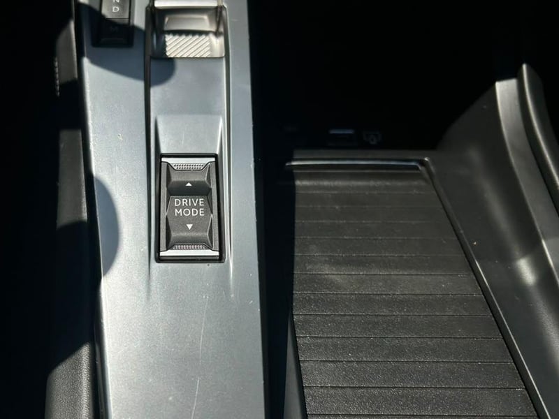 Peugeot 308 2023 - Imagen 13 de 20