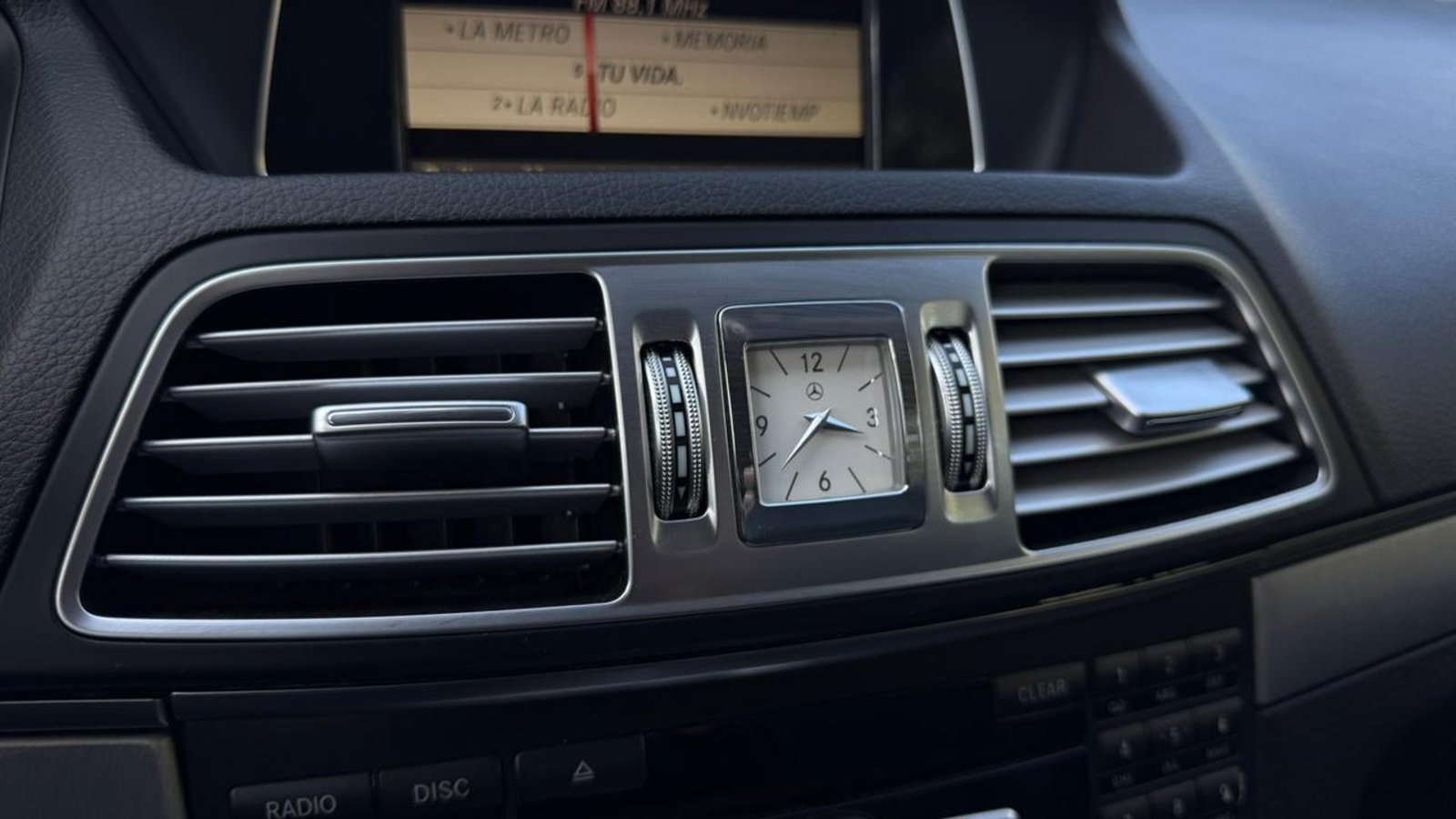 Mercedes Benz E200 2015 - Imagen 12 de 20
