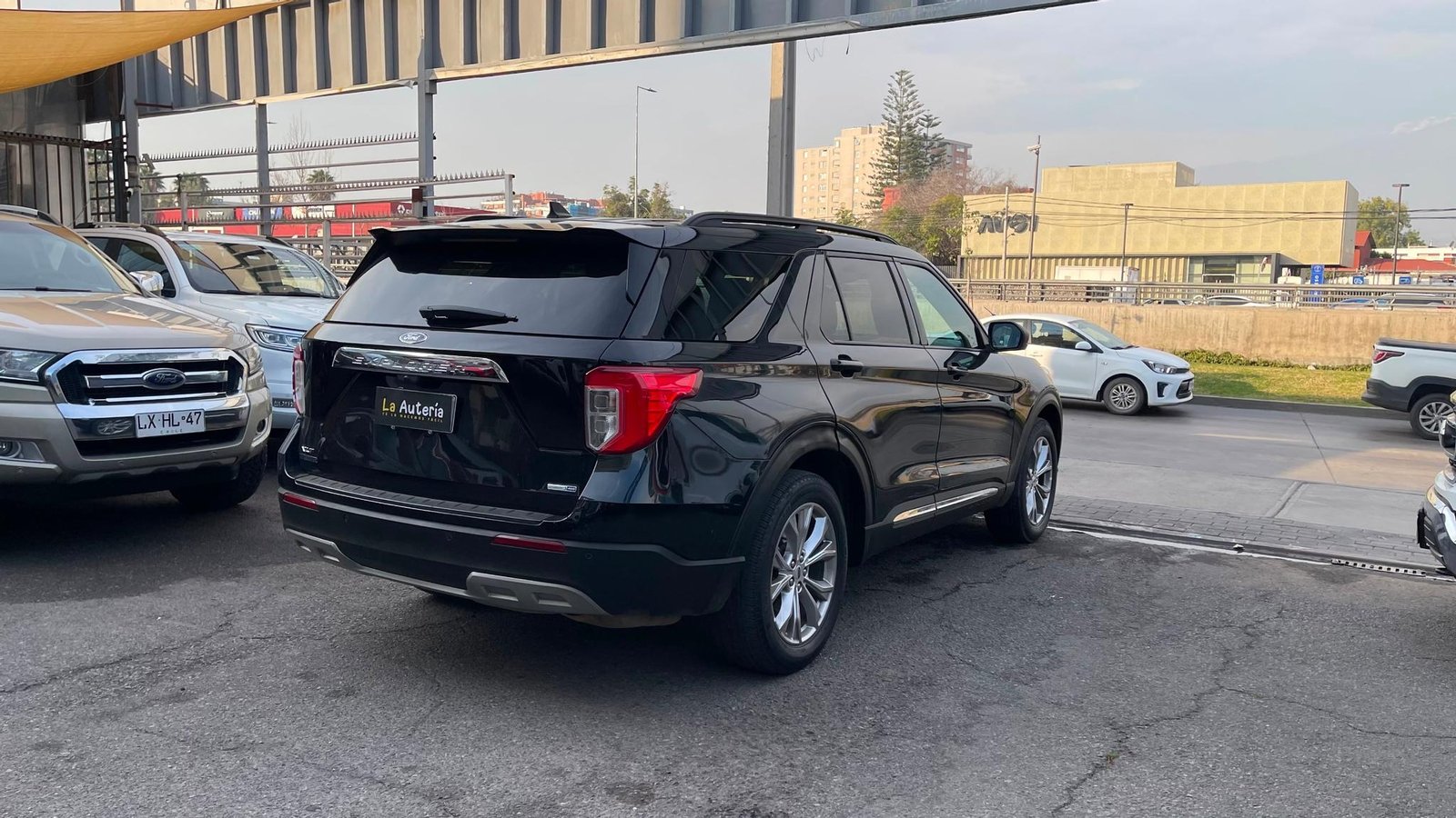 Ford EXPLORER 2024 - Imagen 4 de 18