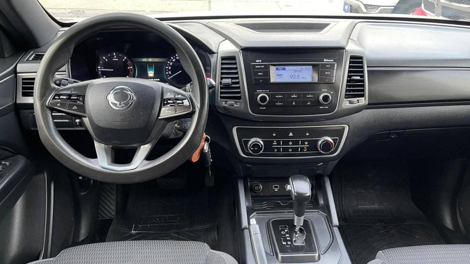 SSANGYONG NEW GRAND MUSSO GLX 2.2 AUT 2022 - Imagen 7 de 14