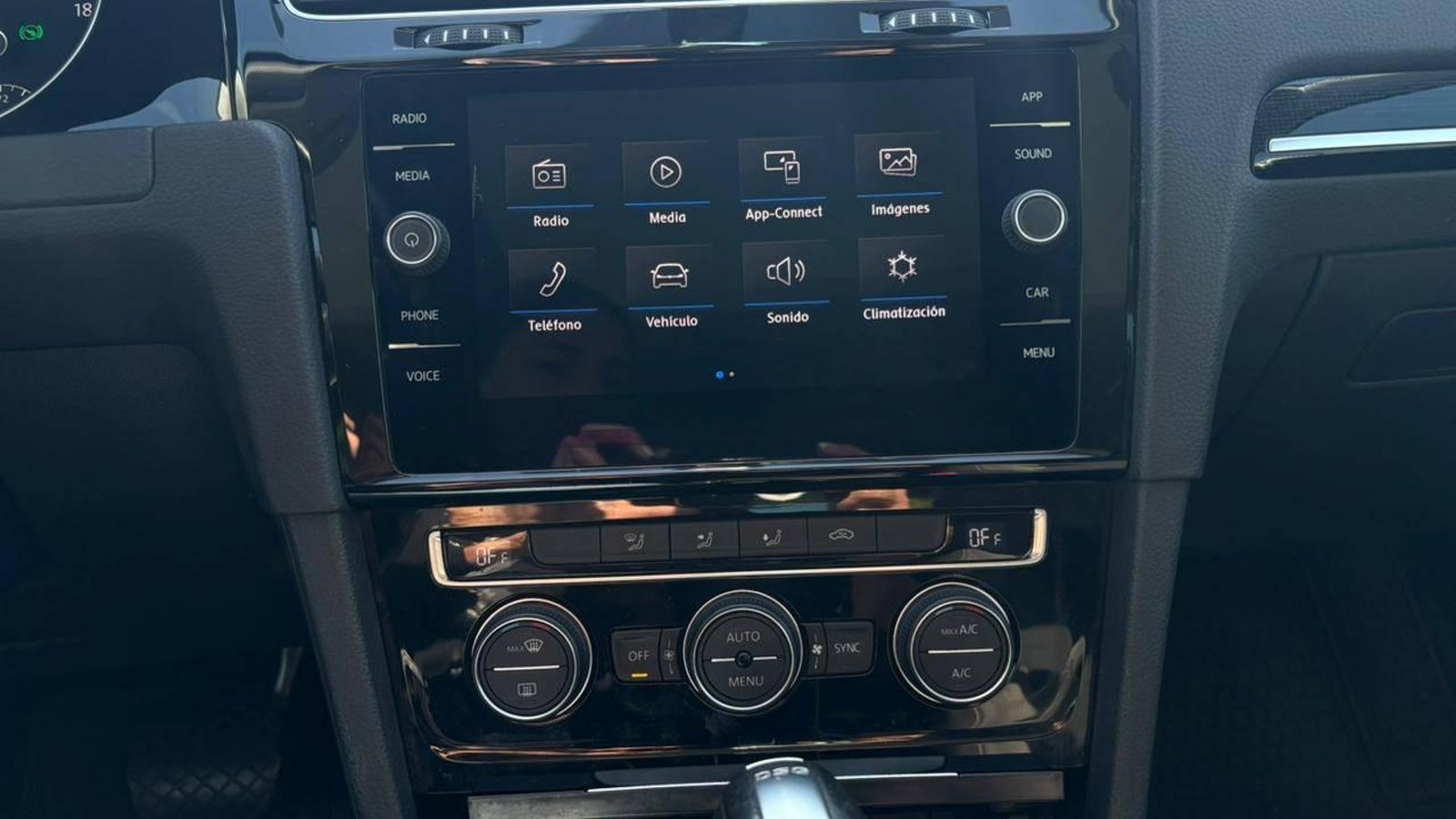 Volkswagen GOLF 2020 - Imagen 13 de 20