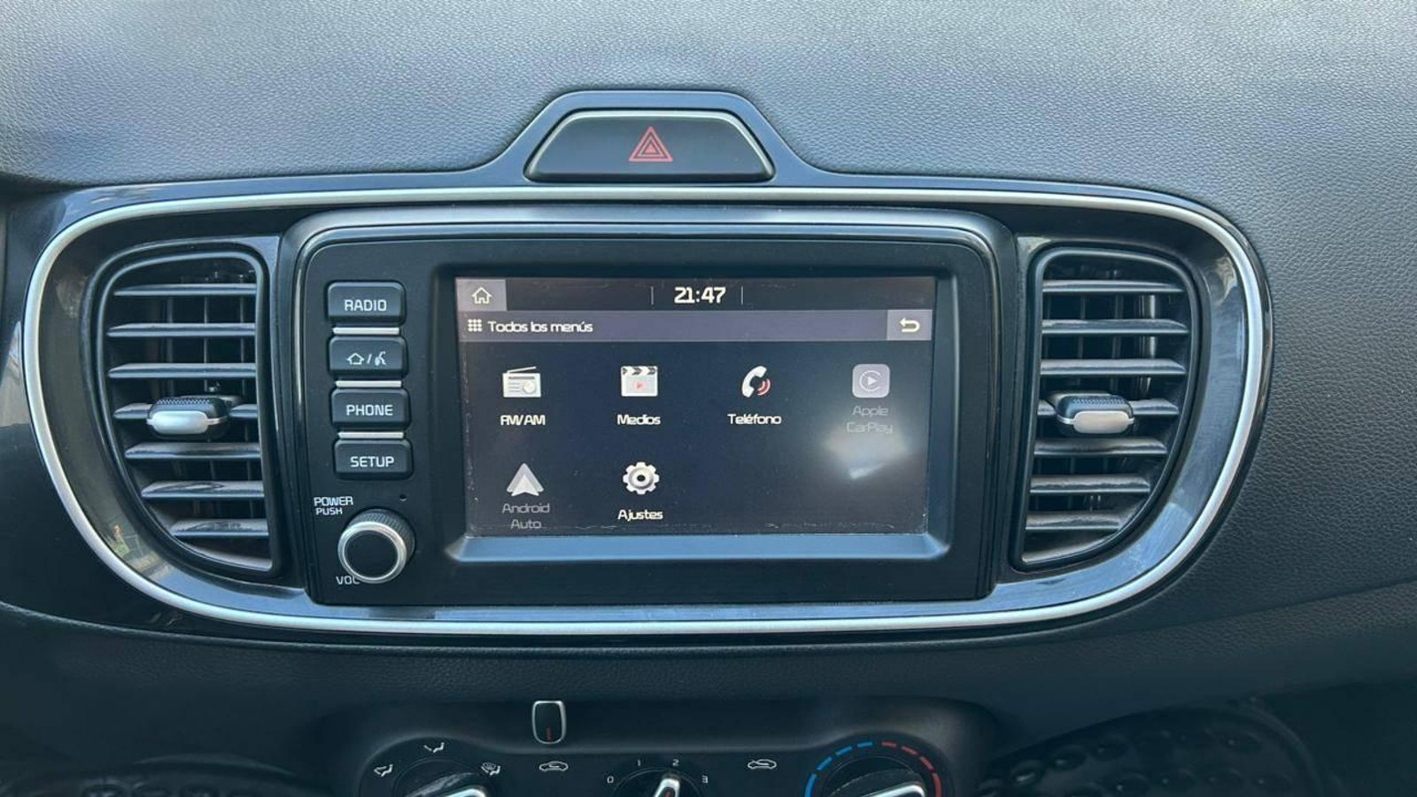 Kia SOLUTO 2026 - Imagen 12 de 20