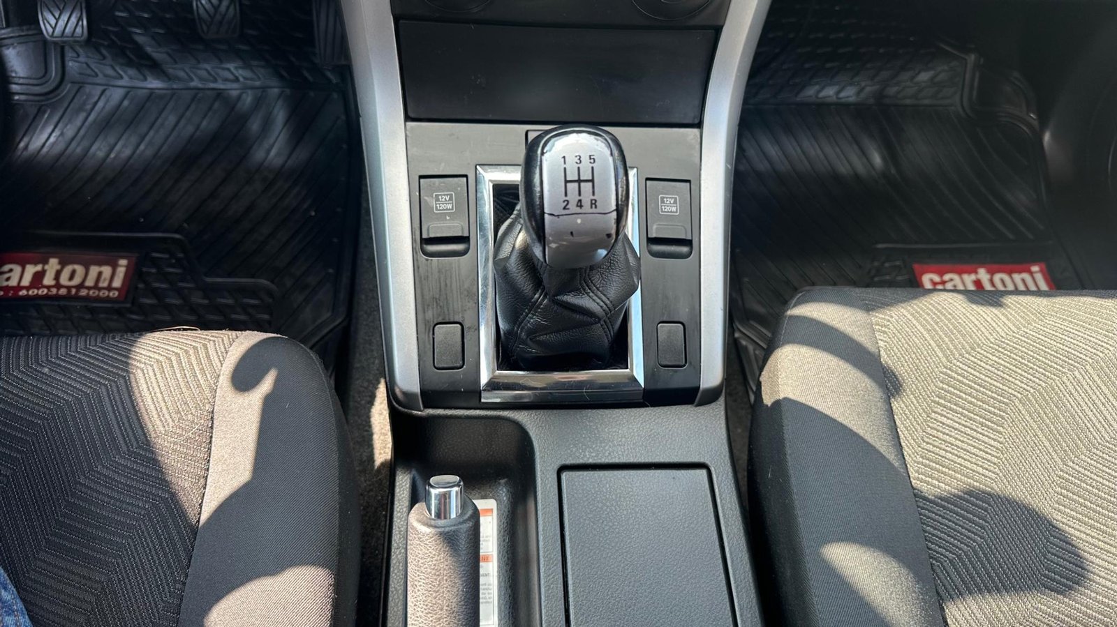 Suzuki GRAND VITARA 2015 - Imagen 8 de 20