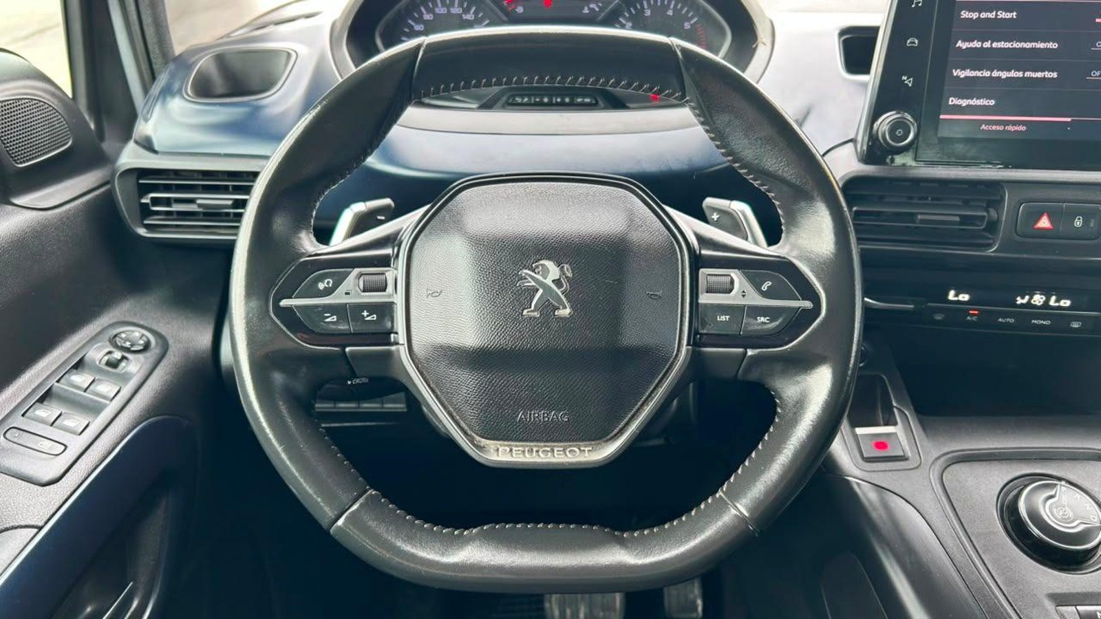 Peugeot Rifter 2022 - Imagen 9 de 20