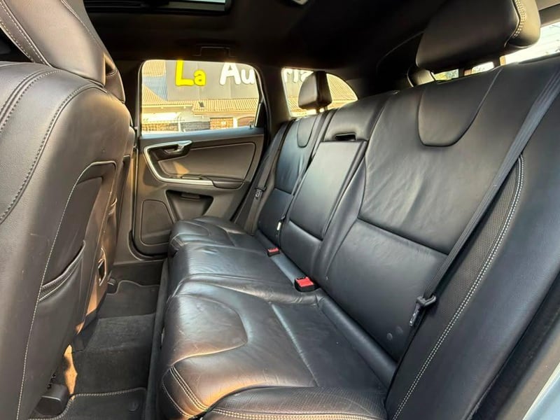 Volvo XC60 2016 - Imagen 7 de 20