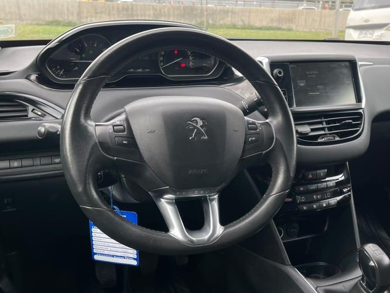Peugeot 208 2016 - Imagen 9 de 16