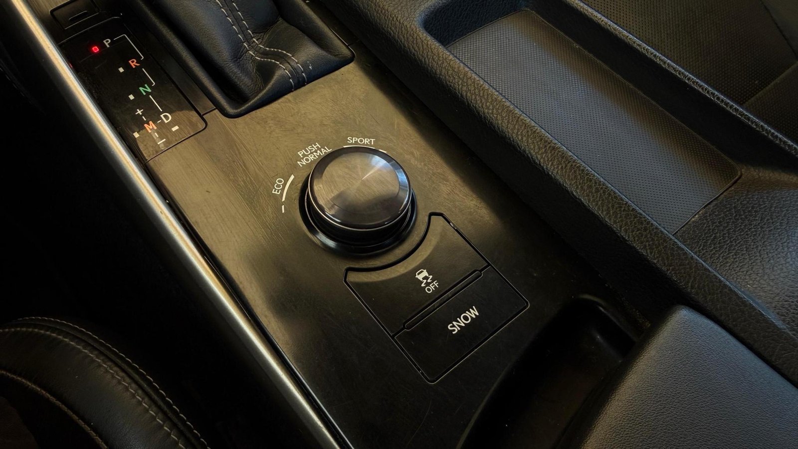 Lexus IS 2014 - Imagen 16 de 20
