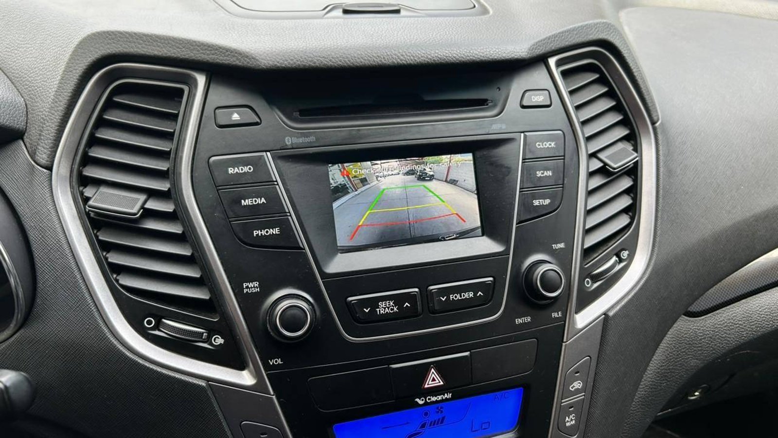 Hyundai Santa Fe 2016 - Imagen 14 de 20