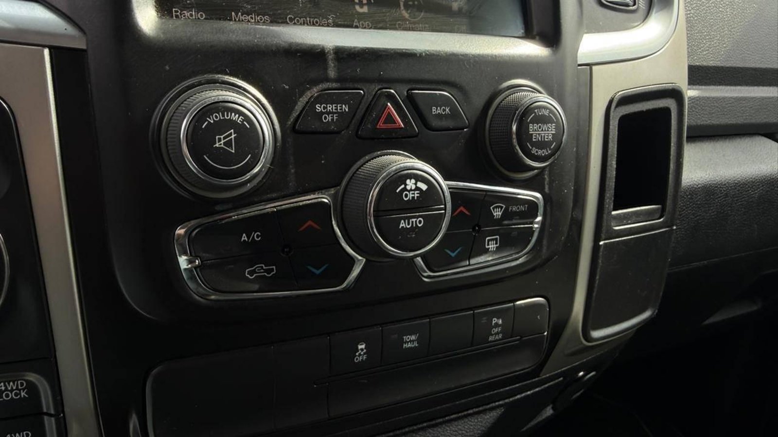 Dodge RAM 1500 2017 - Imagen 12 de 20