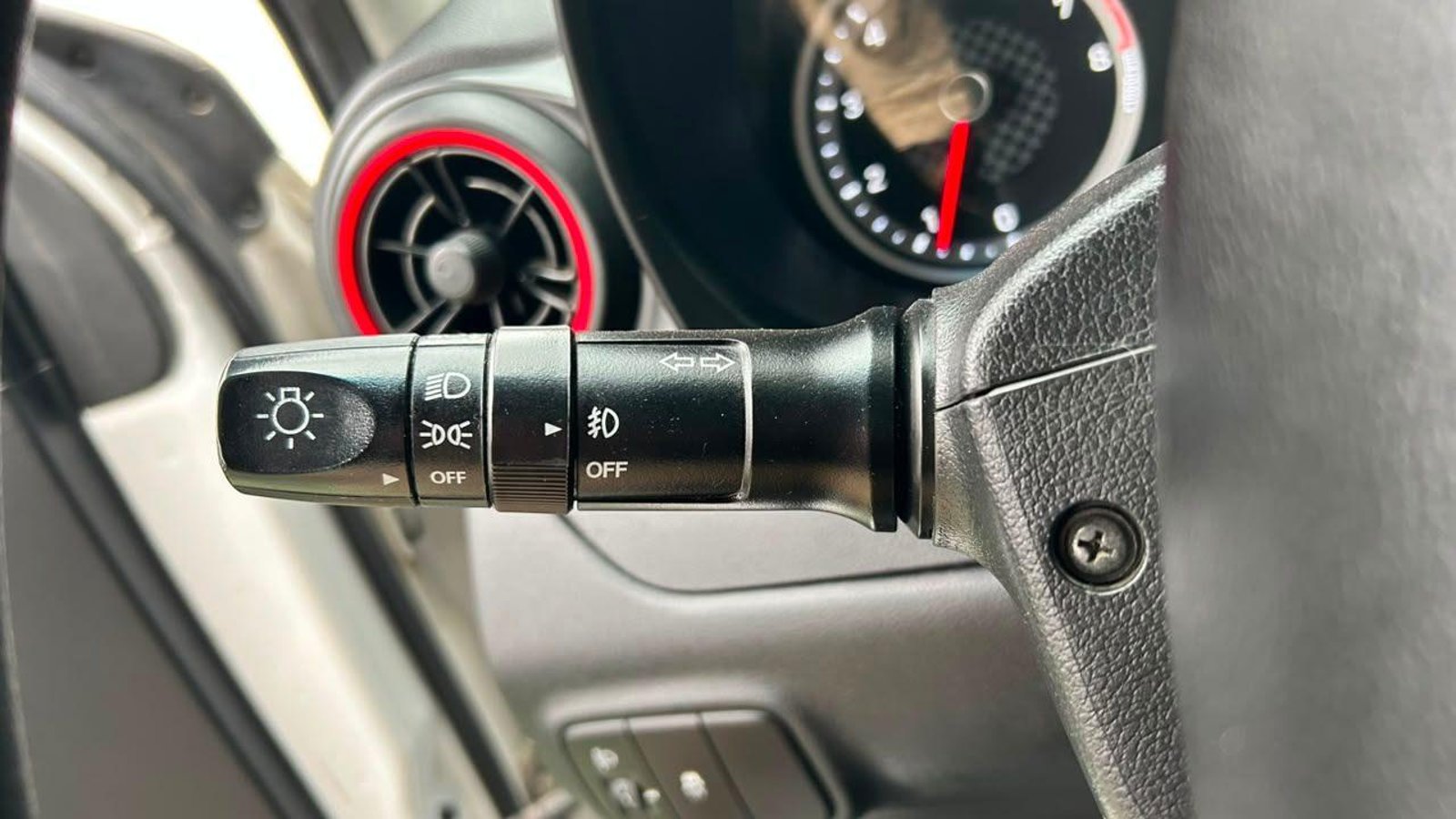 Hyundai Grand I10 2023 - Imagen 19 de 20