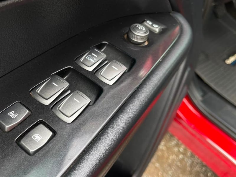 SsangYong GRAND MUSSO 2021 - Imagen 13 de 17